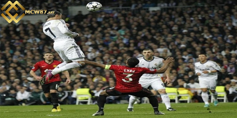 Repoker là gì? Các chân sút từng ghi 5 bàn thắng trong trận 2 Thể hiện tài năng của cầu thủ